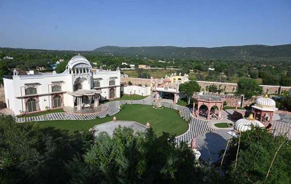A Regal Retreat: Experience Opulence at Lohagarh Fort Resort in Jaipur