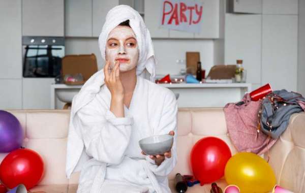 This Ultimate New Year Party Skincare Hack Wins!