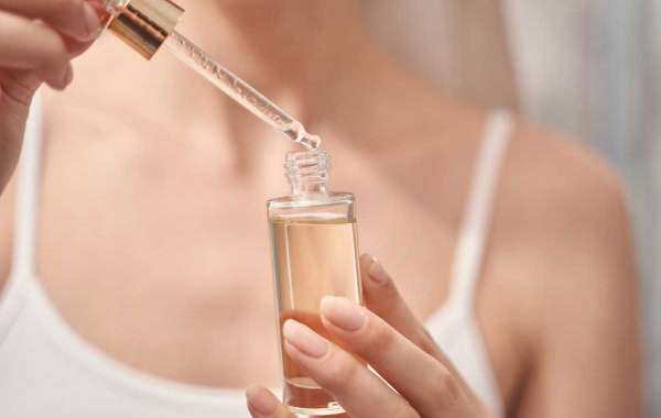 Cosmetic Serum Market Luminescence: Radiant Beauty in a Bottle