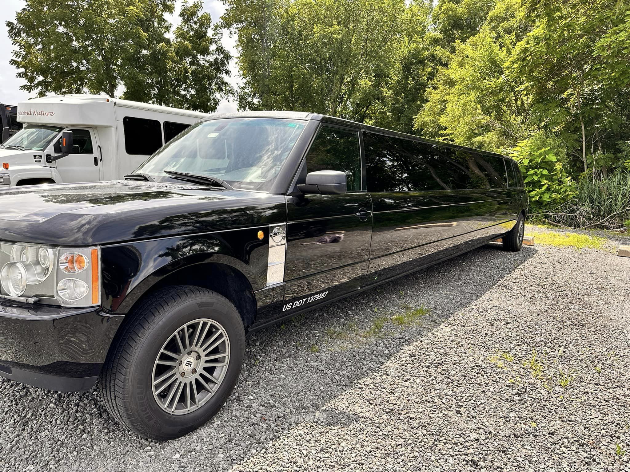 Elevate Your Wine Tour Experience: The Ultimate Guide to Luxury with Limo Service | FoxWriter
