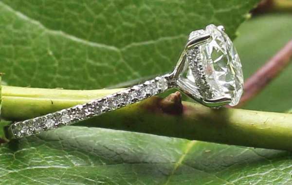 The Rise of Lab-Grown Diamond Engagement Rings