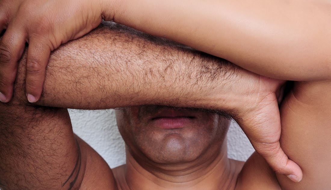Der ultimative Leitfaden zum Body Waxing für Männer