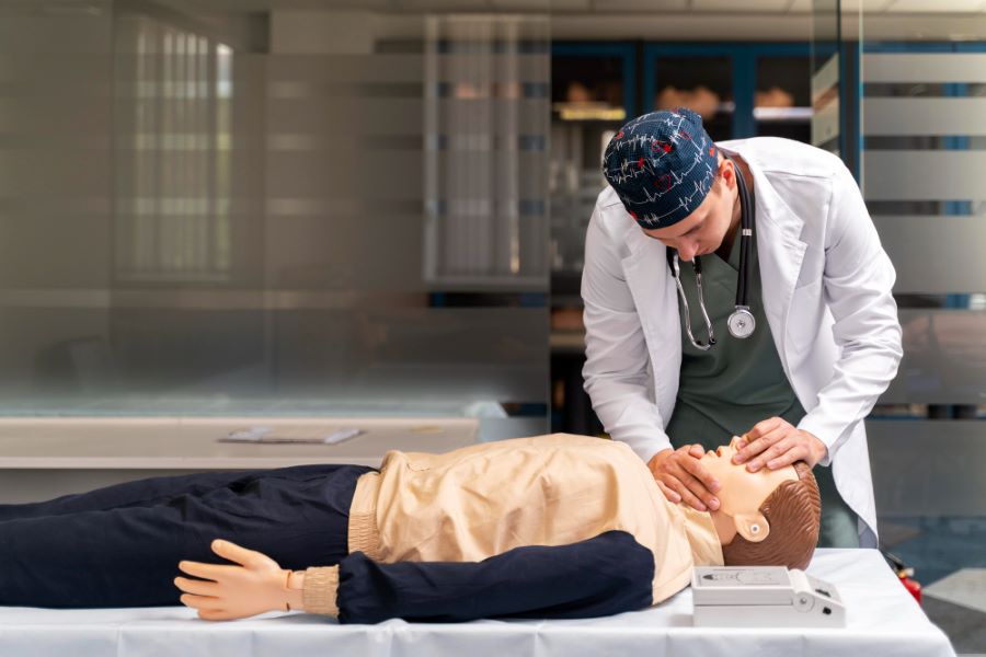 What to Expect During Your AHA BLS Training Course in Dubai? | TechPlanet