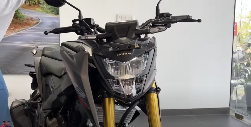 The Indian low-cost bike market in 2024 | New Honda CB 300f 2024 Model - Solution Flixo