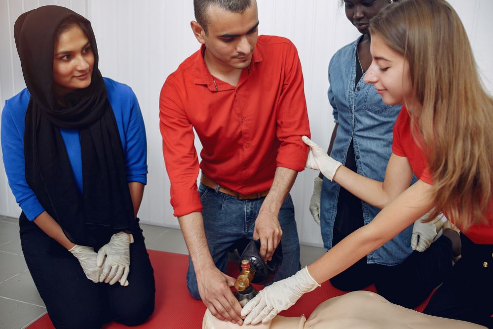 Who Should Enroll in the ASHI BLS Course?