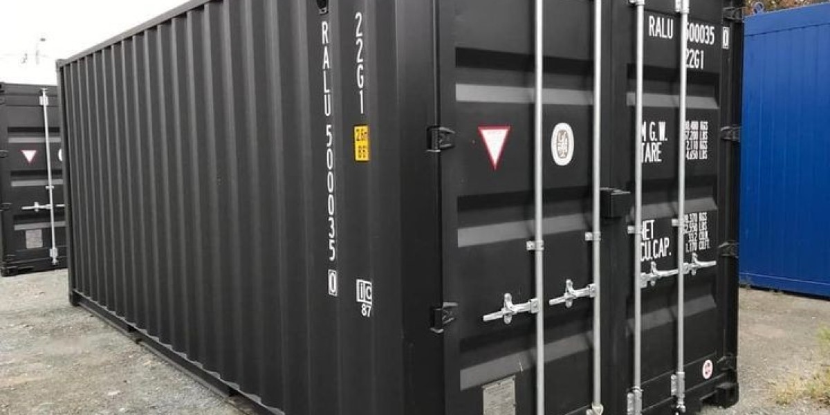 Understanding ISO Standard Containers and Fabricated Shipping Containers