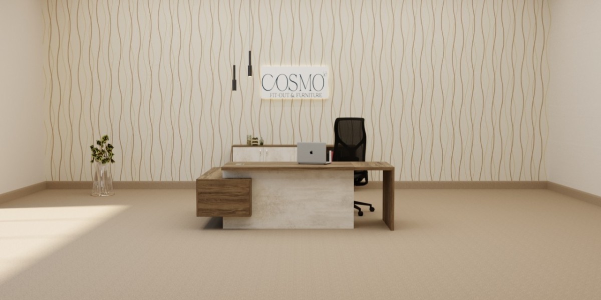 Choosing the Perfect Executive Desk in Dubai for a Professional Workspace