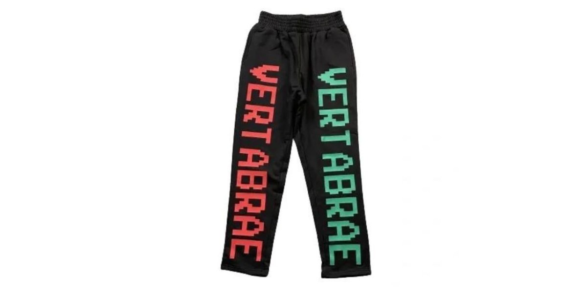 Rocking Hellstar Vertabrae Sweatpants in Style