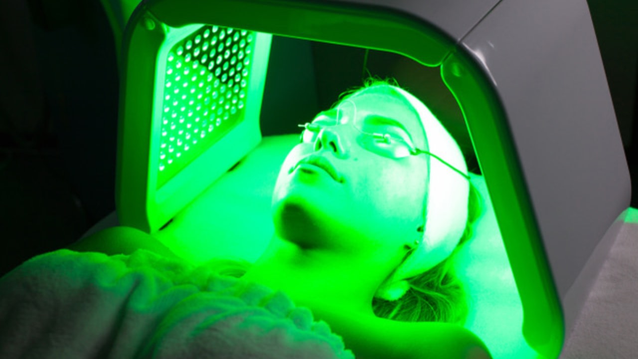 Green Light Therapy For Physical & Mental Well-being