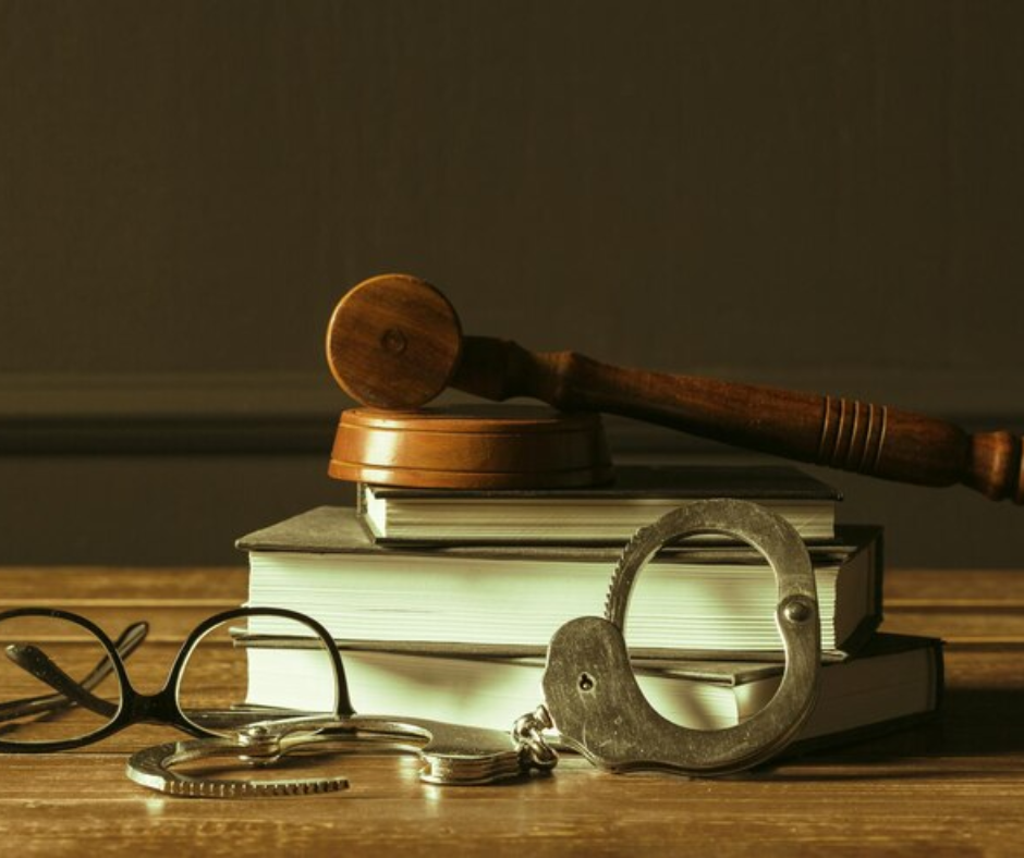 How Do Bail Bond Services Collaborate with Legal Professionals?