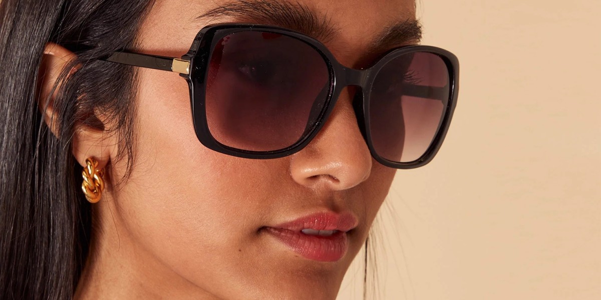 The Bold Statement of Oversized Sunglasses by Eyeboss