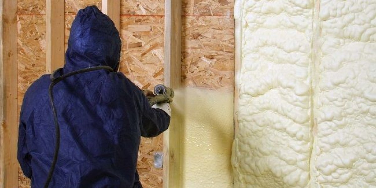 Why Spray Foam Insulation is Essential for Energy-Efficient Homes