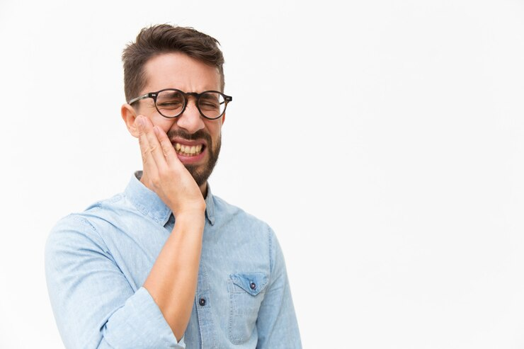 Tooth Pain: What Could Be Causing Your Sudden Discomfort? – West 14 Dental