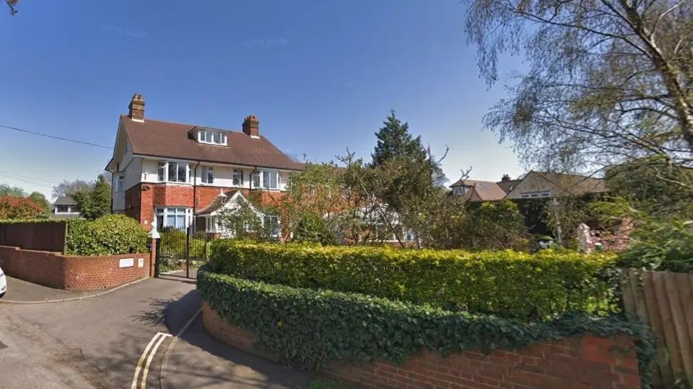 Unsafe Practices At The Red House Care Home In Ashtead