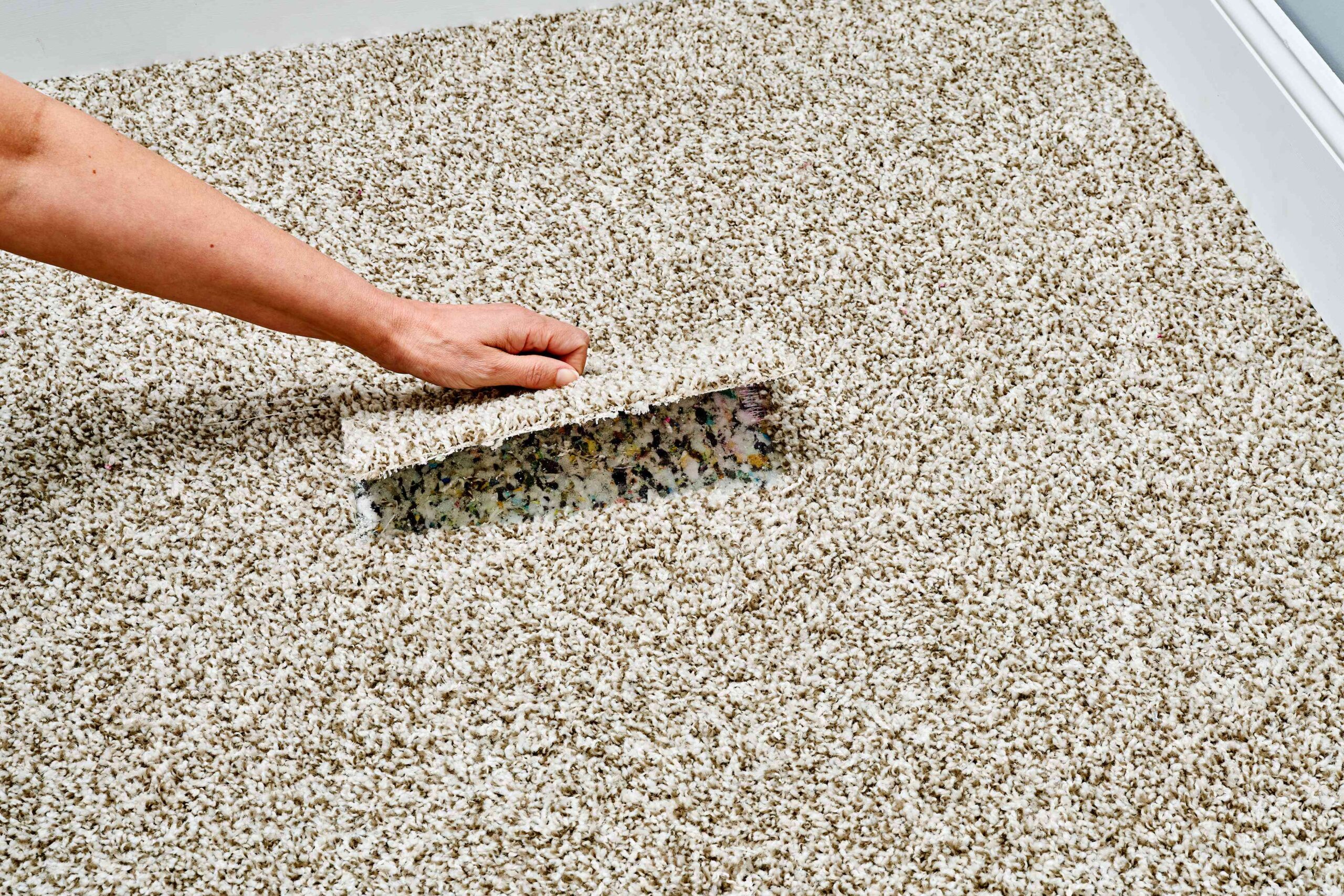 Expert Carpet Repair Services on Sunshine Coast | DeVere