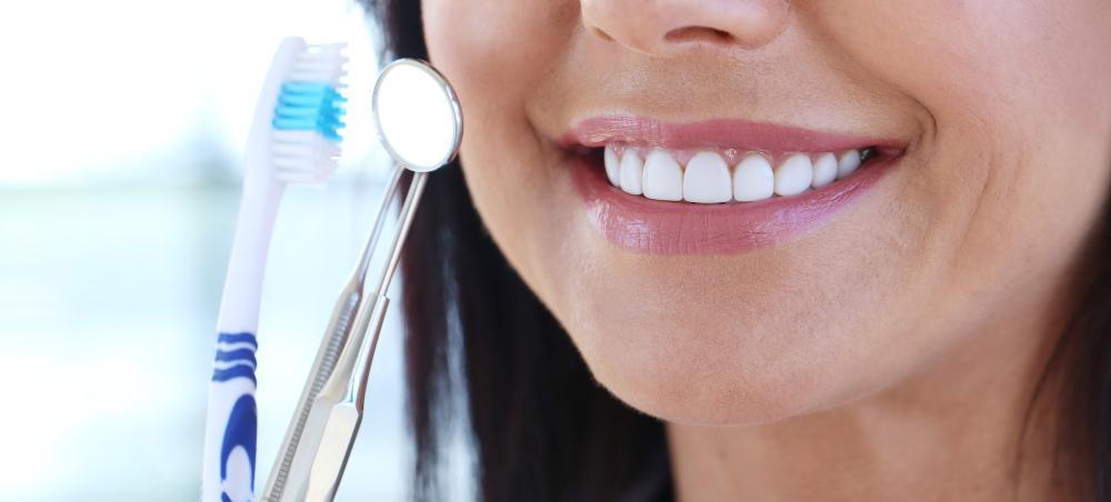 Natural Teeth Whitening Remedies: Do They Actually Work?