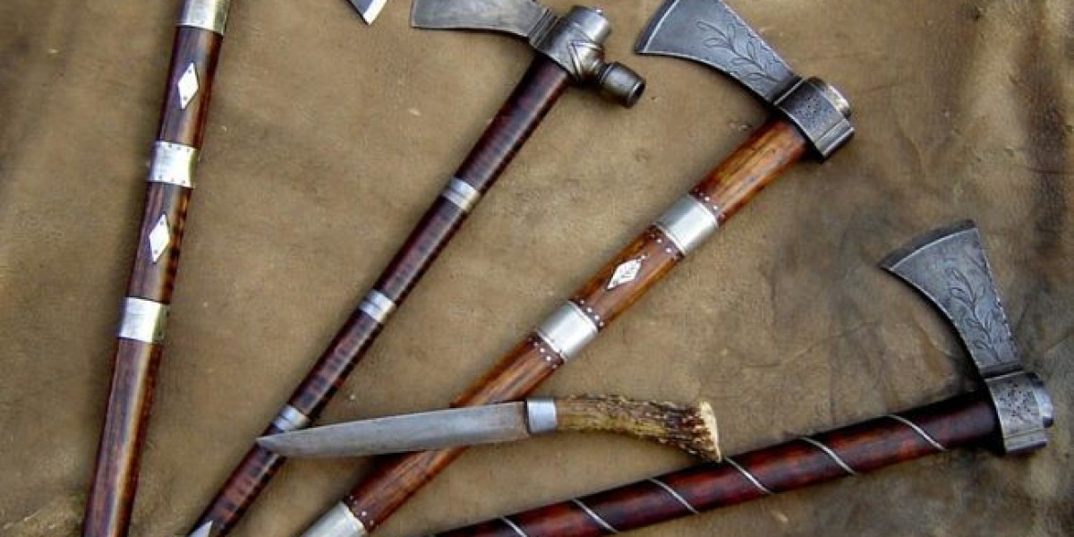 How to Choose the Right Tomahawk Axe for Self-Defense and Utility