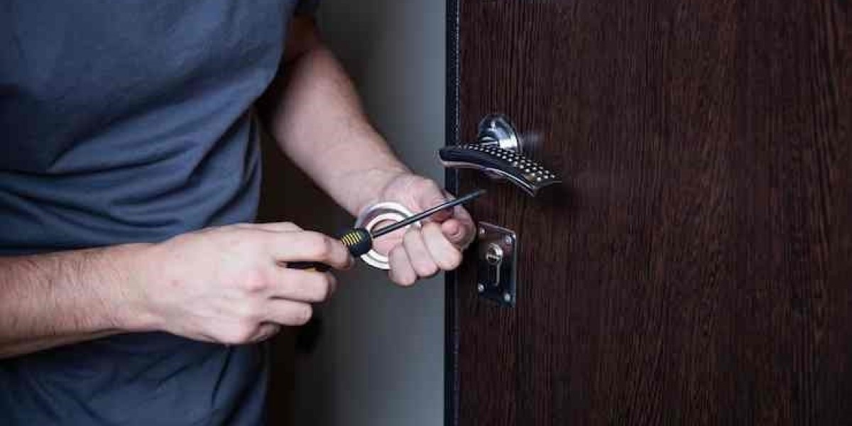 Exploring High-Security Front Door Locks With Keypad Features From A Locksmith In Portland, OR