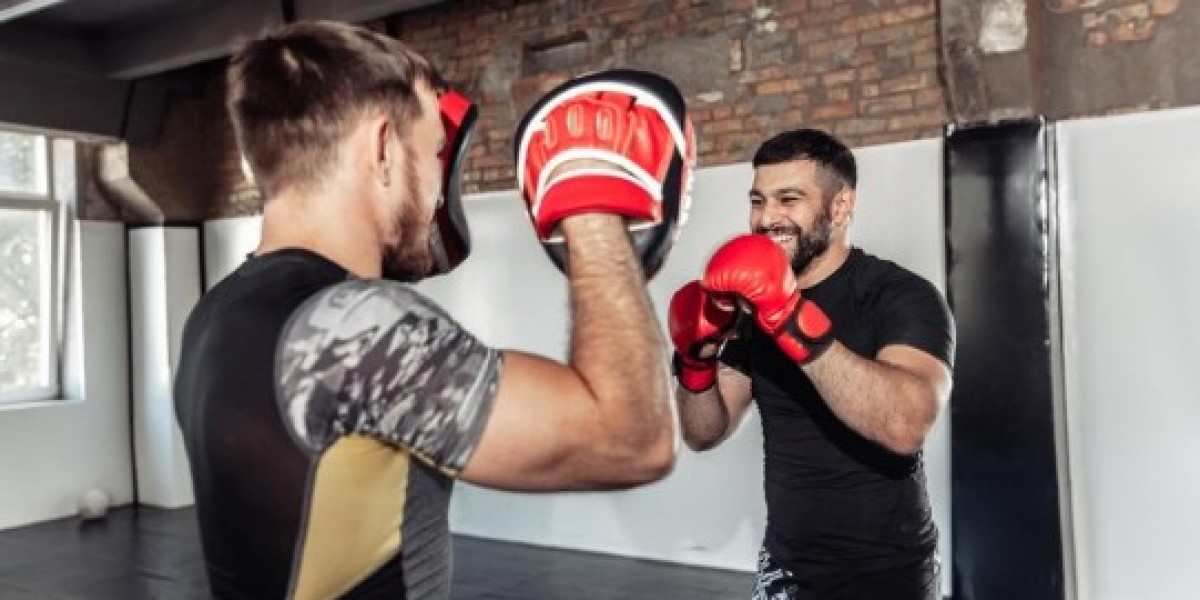 Finding a Boxing Personal Trainer Near Me in Manhattan