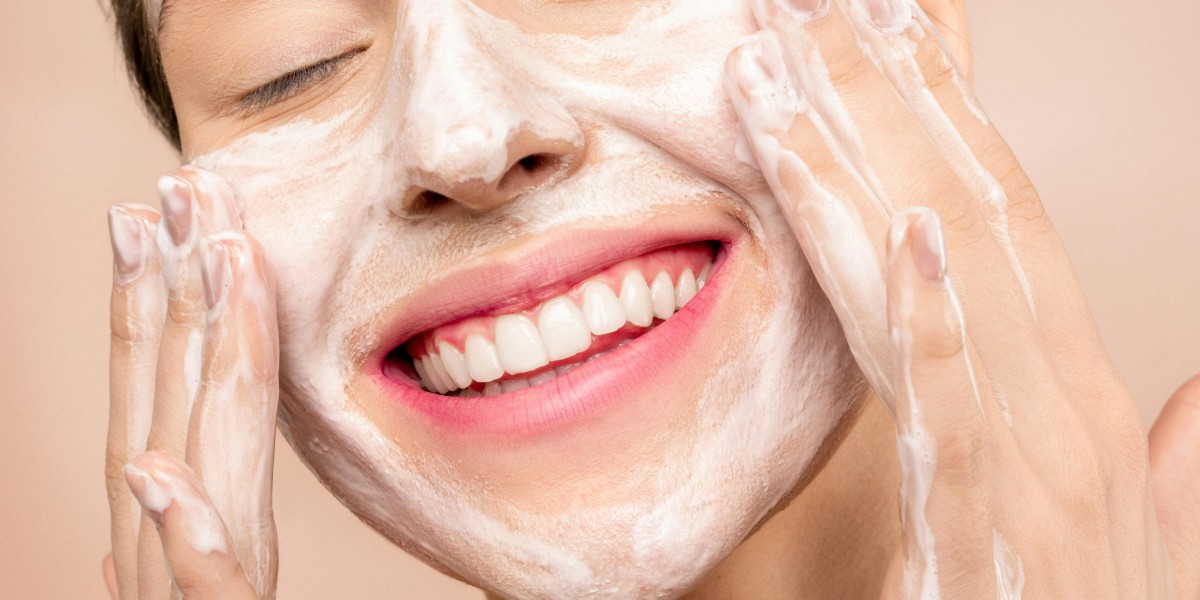 "Top Skin Care Products You Can Buy Online: Achieve Radiant Skin From Home"