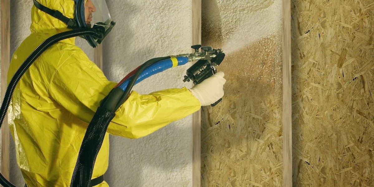 How Spray Foam Insulation Helps Michigan Homes Save on Energy