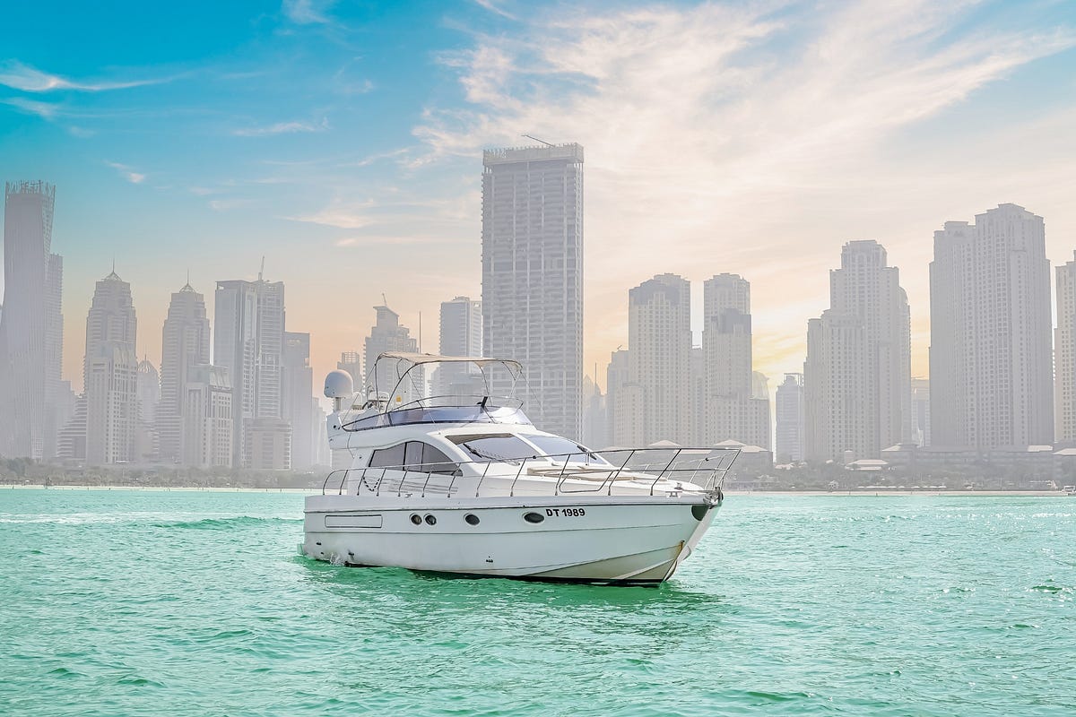 Why Yacht Rentals Are Perfect for New Year’s Eve Celebration in Dubai | by Adventure Yacht | Dec, 2024 | Medium