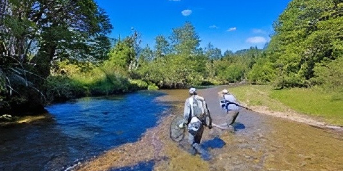 The Best Seasons for Fishing at Jurassic Lake, Argentina