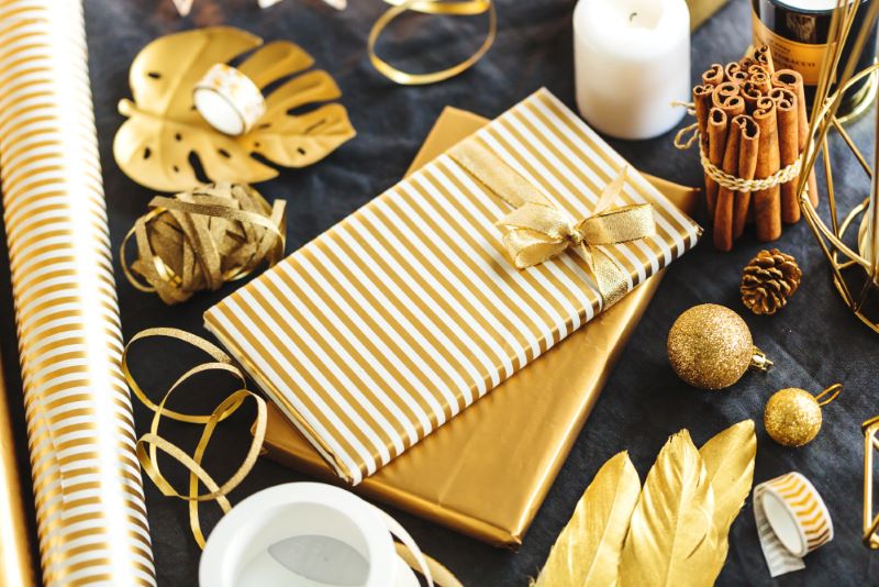 How to Give a Touch of Luxury to Your Corporating Gifting