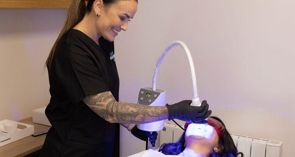 Laser Teeth Whitening Manchester - Laser Club