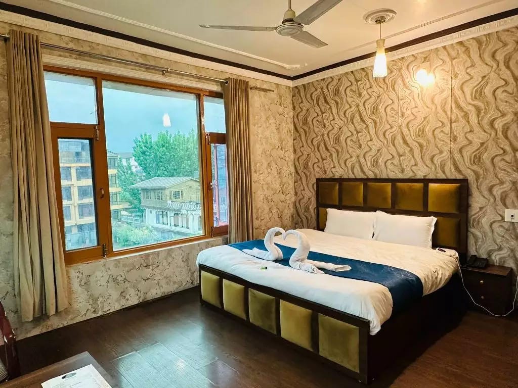 Plan Your Trip with This Amazing 3 Star Hotel in Srinagar Kashmir | by Parashar Sanjay | Jan, 2025 | Medium