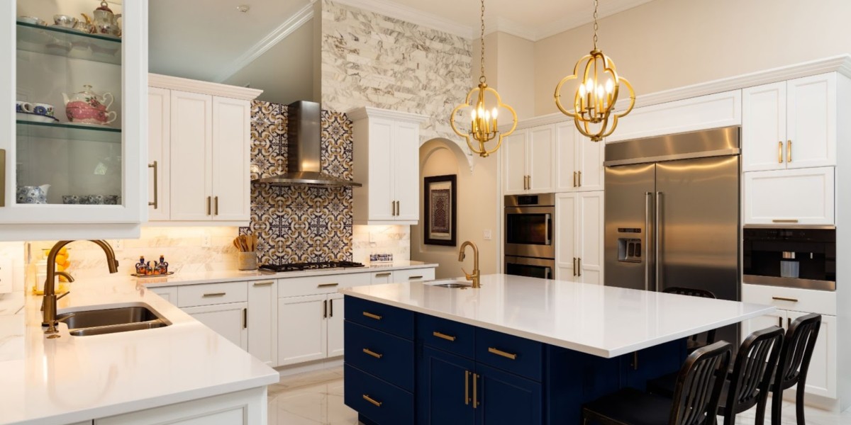 Luxury Kitchen Renovation in Dubai: Inspiration & Ideas