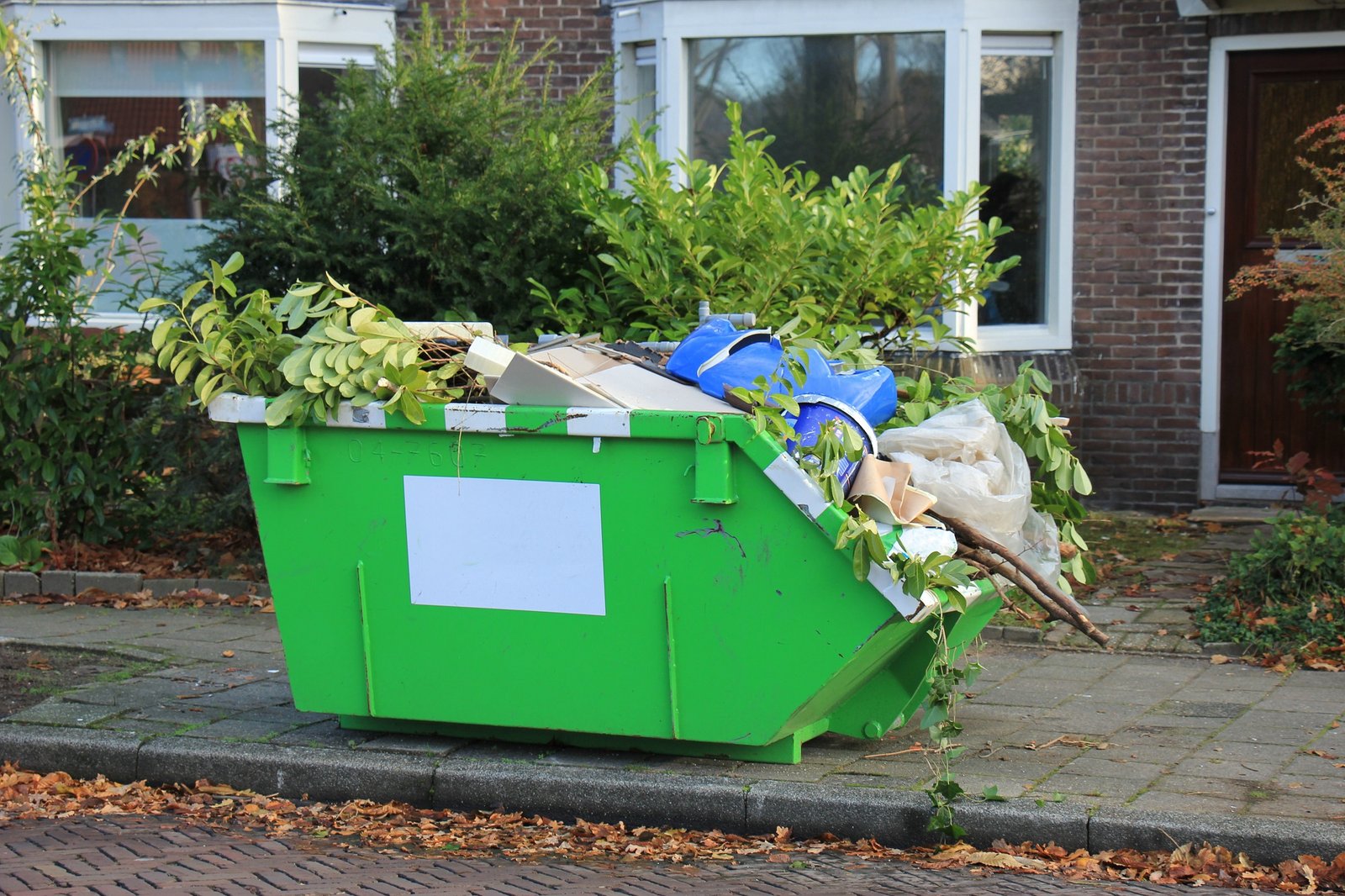 Simplifying Your Waste Removal with Skip Bin