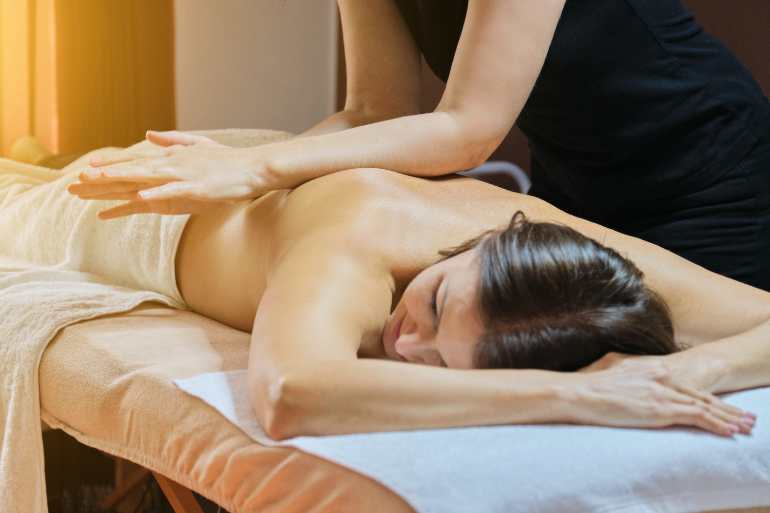 Soothing Body Massage Therapy in Green Brook Township | Hot Stone, Aroma, and Oil Massage