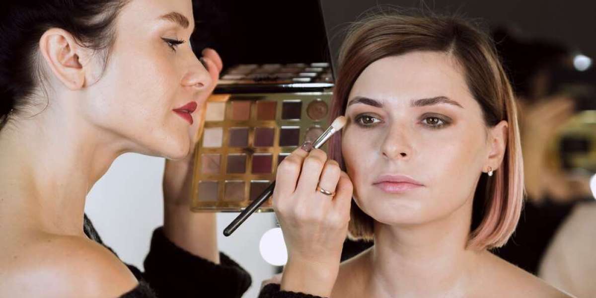 Luxury Makeup Artist in Hyderabad - Glamorous Looks for Every Occasion