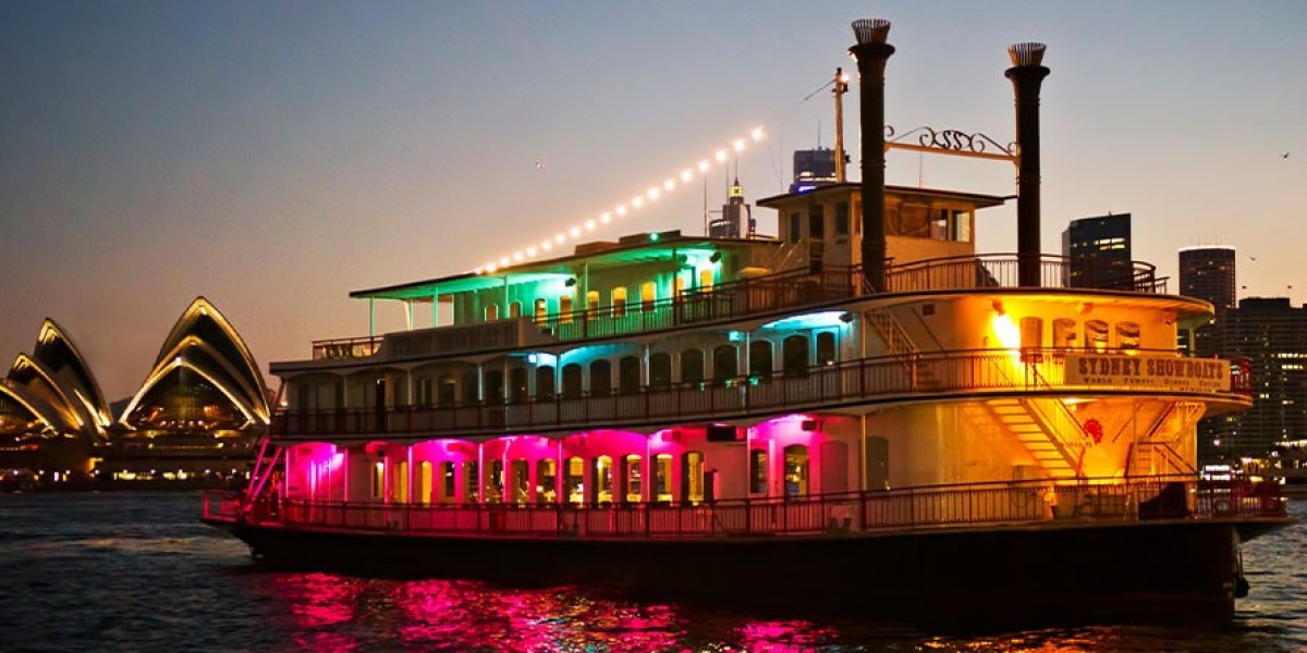 Sydney Showboat Cabaret Dinner Cruise – The Ultimate Night Out for Singles