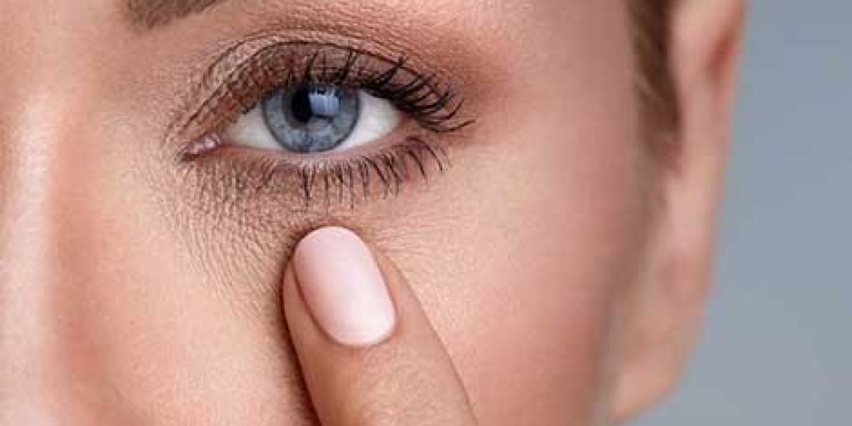 The Benefits of Touch Skin Plasma for Sagging Eyelids: Norwich’s Top Non-Surgical Solution!