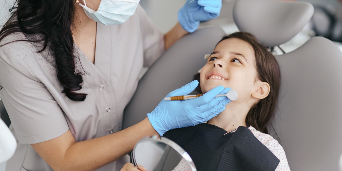 4 Factors To Remember When Choosing A Pediatric Dentist