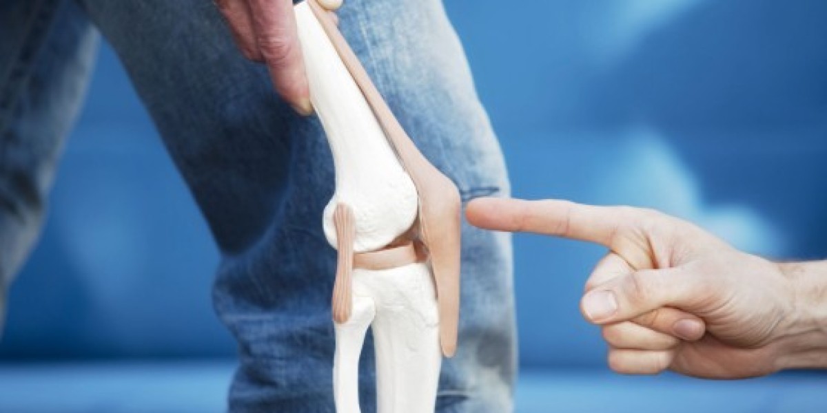 Why Choose Ortho Center for Knee Replacement in Lahore?