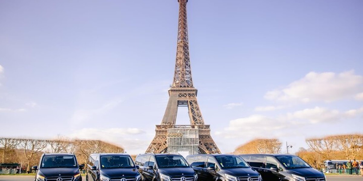 Paris Disney Transfer: Comfortable Rides with Paris Private Cab