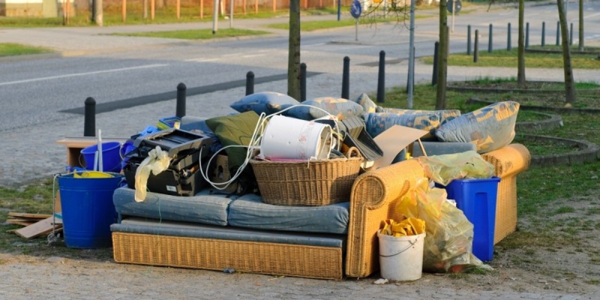 Dump Pickup Near Me: The Benefits of Hiring a Professional Junk Removal Service