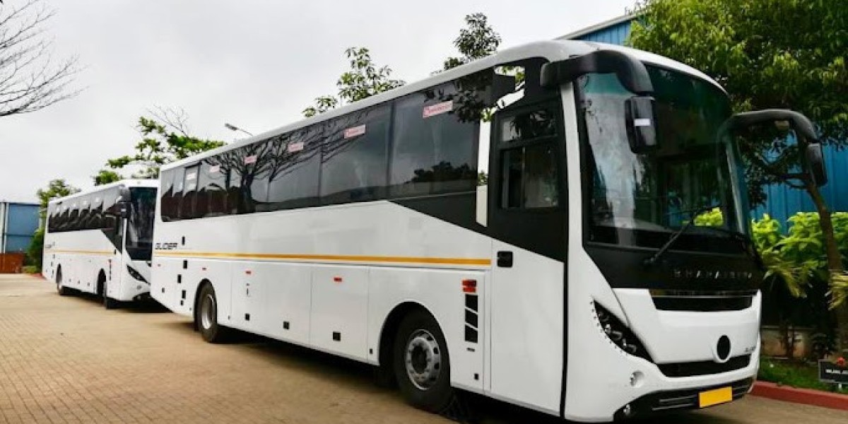 How to Choose the Perfect Bus on Rent in Delhi for Group Excursions