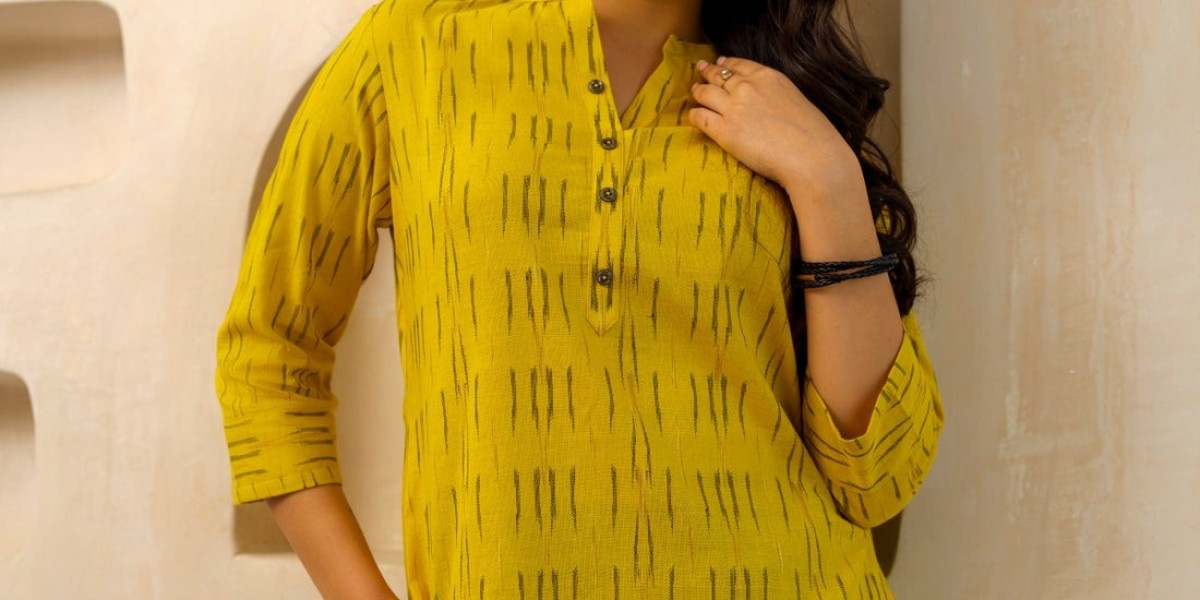 Buy Short Cotton Kurtis for Women – Trendy and Comfortable Styles for a Casual or Ethnic Look.