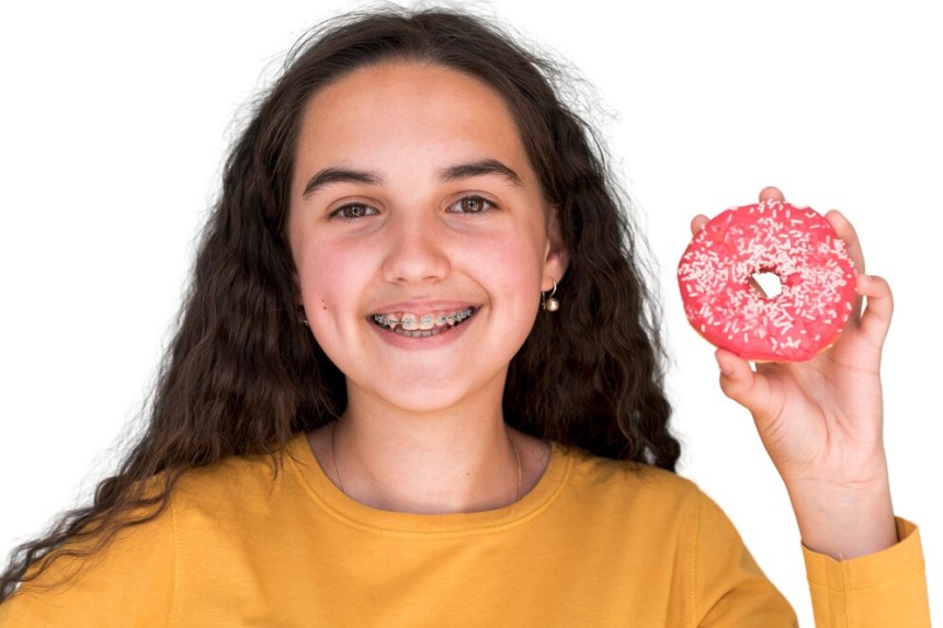 Blogs - Bang Box online - What Foods to Avoid When Wearing Braces