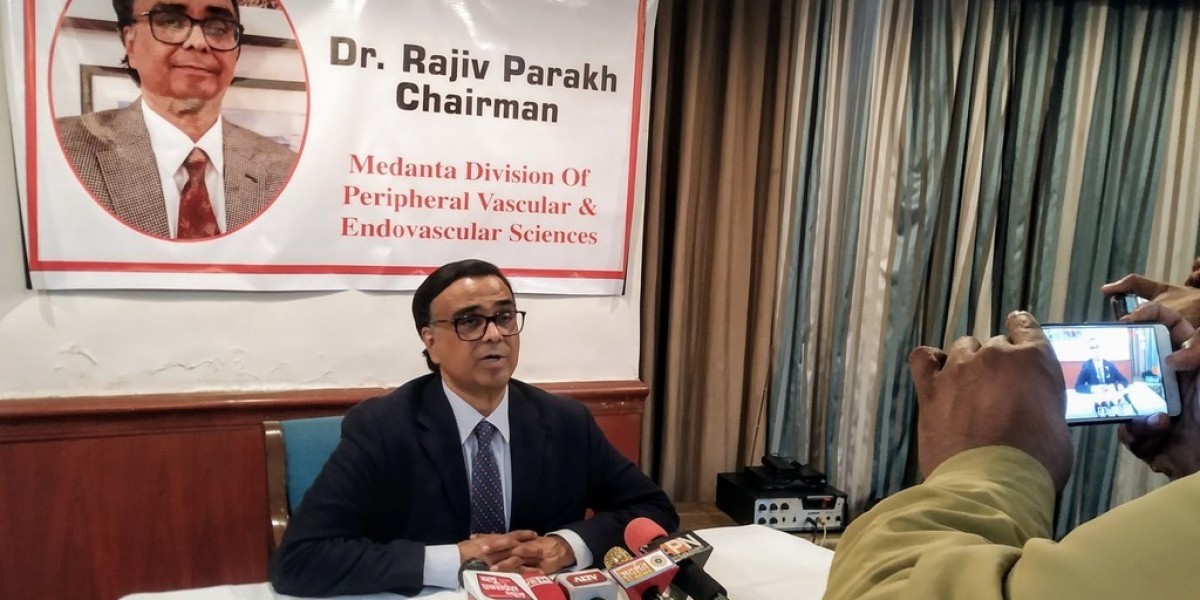 Dr. Rajiv Parakh – Trusted Diabetes Specialist in Delhi for Expert Care